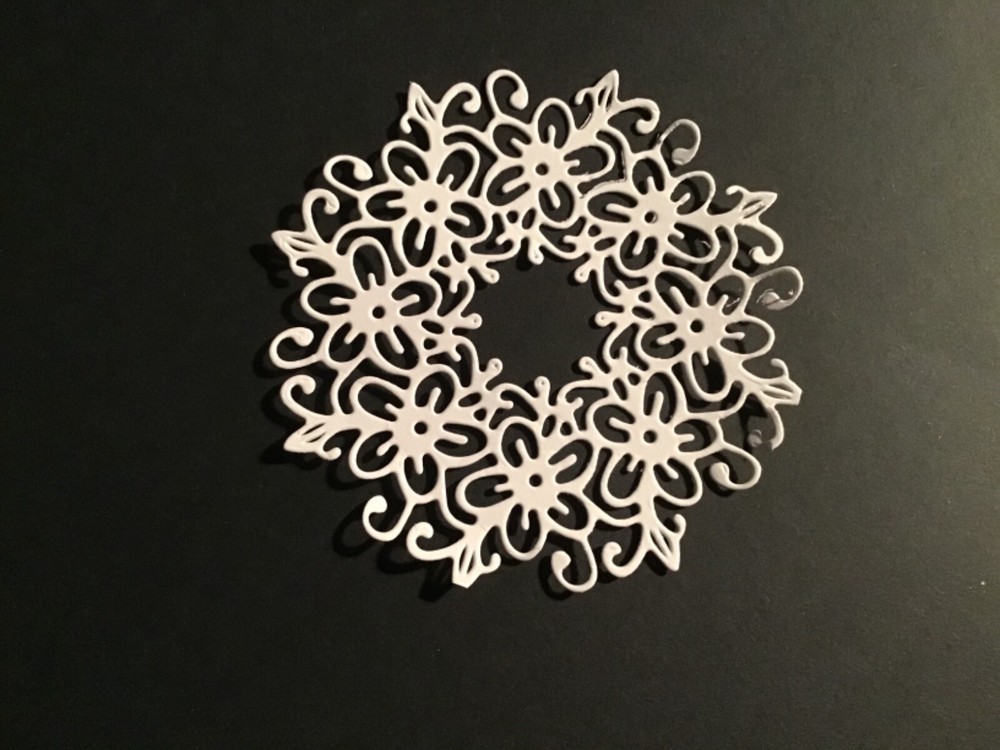 Circle of Flowers Round Flower Doily die cut embellishments 6 Pcs 3-1/4” round