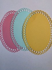 3 Oval cardstock Die cut fancy frames 3 1/2″×5″.