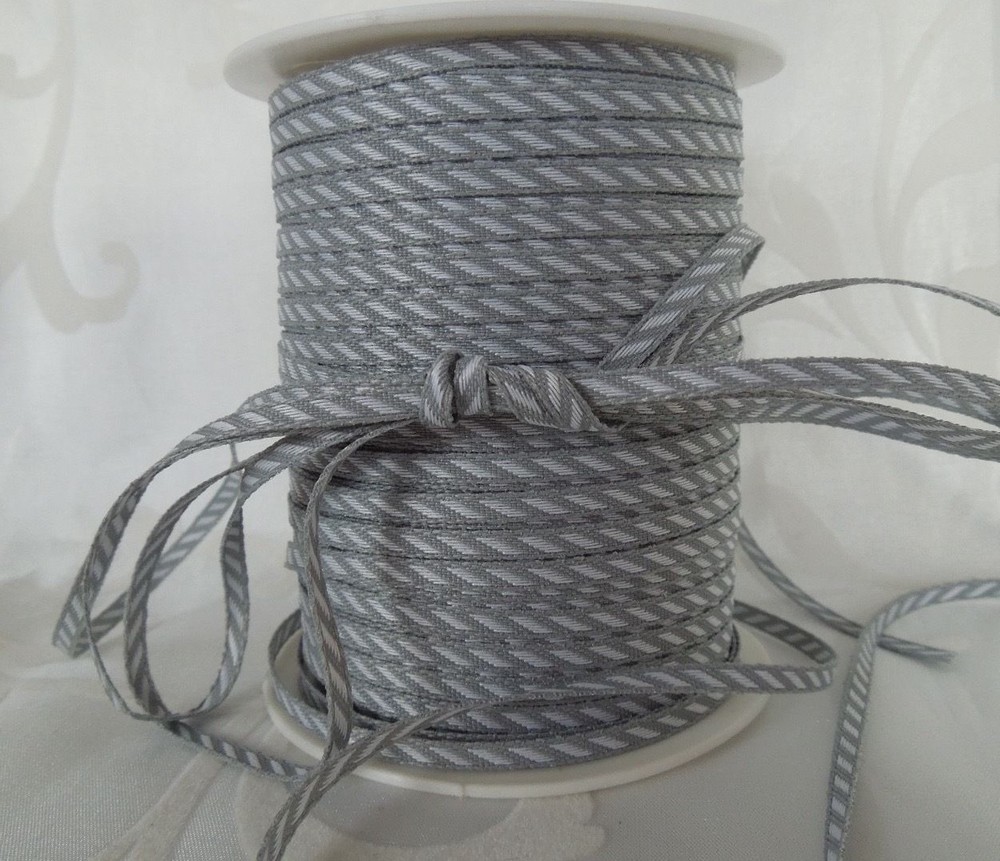 MAY ARTS RIBBONS~SOLID DIAGONAL STRIPE~GRAY & WHITE~1/8TH INCH WIDE X 3 YARDS!