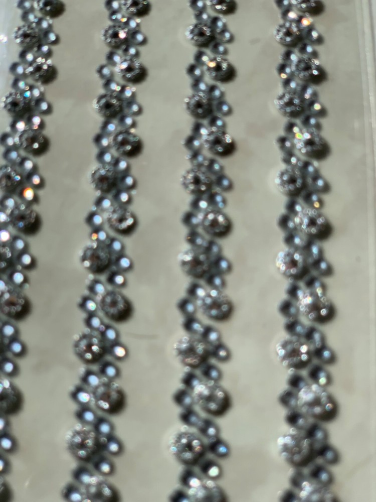 3D ADHESIVE GEMSTONES LONG BORDER CLEAR & SILVER CRYSTAL STRAND 4PC/STRANDS
