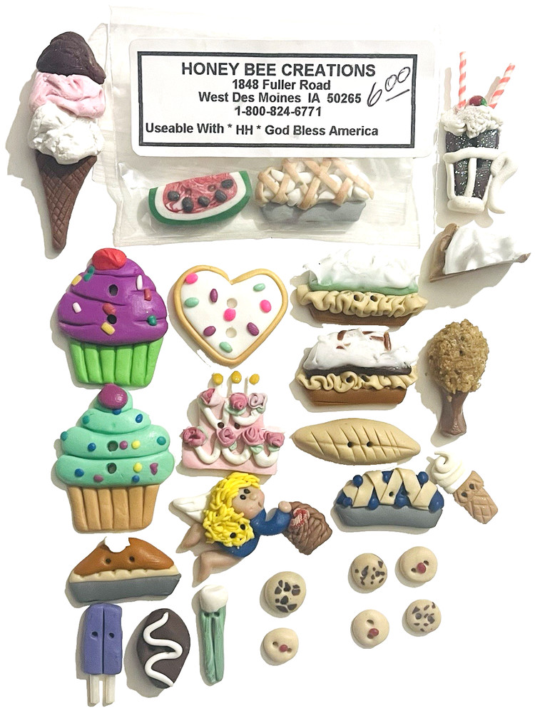 HONEY BEE +? 26 PCS FOOD CAKE & PIES CRAFT 3D FLAT BACK BUTTON EMBELLISHMENTS