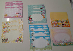 NEW TOKYO DISNEYLAND DISNEY STATIONARY SET PAPERS AND MATCHING ENVELOPES