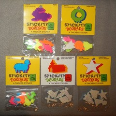 Vintage Doodads – 6 Farm Animals ‘Foam Rubber’ Stickers (1″ to 1 3/8″) new