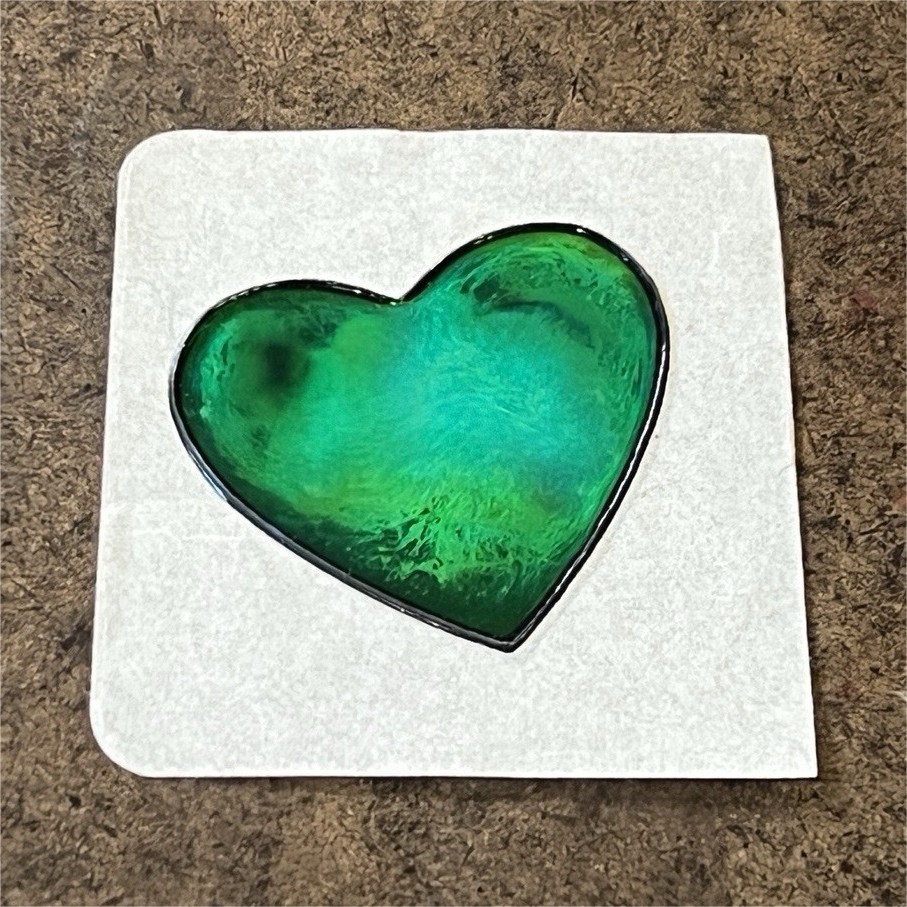 Airtime Mfg., Inc. Green Heart Liquid Crystal Sticker