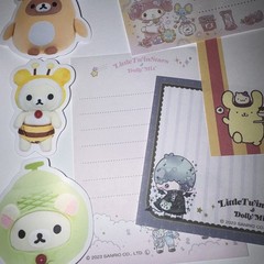 Sanrio Kawaii Stationery Bundle Junk Journal Scrapbook Paper Craft Kit AA