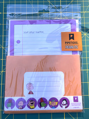 PIPSTICKS Limited It’s The Great Pumpkin, Charlie Brown Sealed Stationery Set
