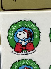 NEW VTG 1958 Peanuts SNOOPY “MERRY CHRISTMAS” Stickers Hallmark Seals 28 Sheets