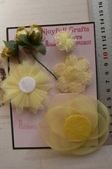 YELLOW & GOLD Mix Fabric Organza Lace 7 Flower Pk 20-80 mm Njoyfull Crafts T3