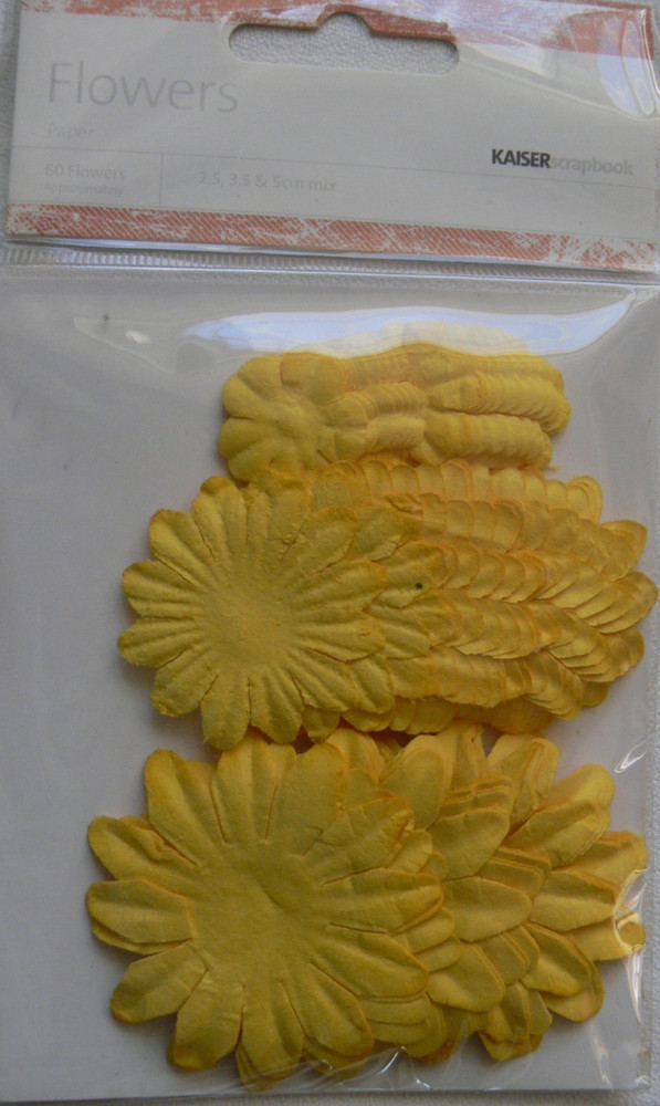 Mulberry Paper Daisies Mix SUNSHINE 60 Pk 3 Sizes 2.5, 3.5 & 5cm Kaisercraft