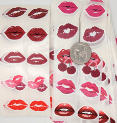 30 Red & Pink Mouth/Lip Stickers/Scrapbooking/Planners/Crafts/Journals/0.5″ x 1″