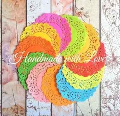 4 1/8″ French Pastry Bright Paper Doily, 1 pack of 10 bright color.