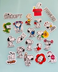 20pcs Snoopy Stickers – Cute Peanuts Cartoon Vinyl Decals for Laptop Waterproof