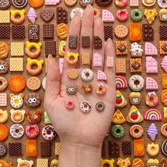 RAHHLIZS 60 PCS Food Themed Resin Charms 0.39 x 0.28 x 0.08in, Multicolor