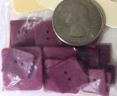 BERRY SQUARES ULTRA-THIN BUTTONS(24pc)Making Memories•Asst. Sizes 3/8″-7/8″