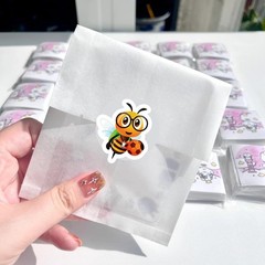 500Pcs Bee Sticker for Teens, 1 Inch Round Seals from Adhesive Paper, Honey B…