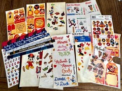 Scrapbook WDW DISNEY PRINCESS, MICKEY, PAPER/STICKERS/EMBELLISHMENTS/PAPER PUNCH