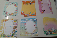 NEW TOKYO DISNEYLAND DISNEY STATIONARY SET PAPERS AND MATCHING ENVELOPES