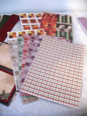 Lot Holly Days, Dazzle, quilted, flower buds strips.