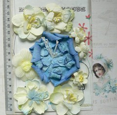 SEASIDE BLUE & IVORY – 9 Flowers 20-80mm 6Styles PAPER & SILK VE1 MH