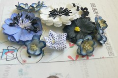 BLUE WHITE & BLACK Mix – 12 Paper & 1 Satin Flower – 5 Styles 15-50mm across VD3