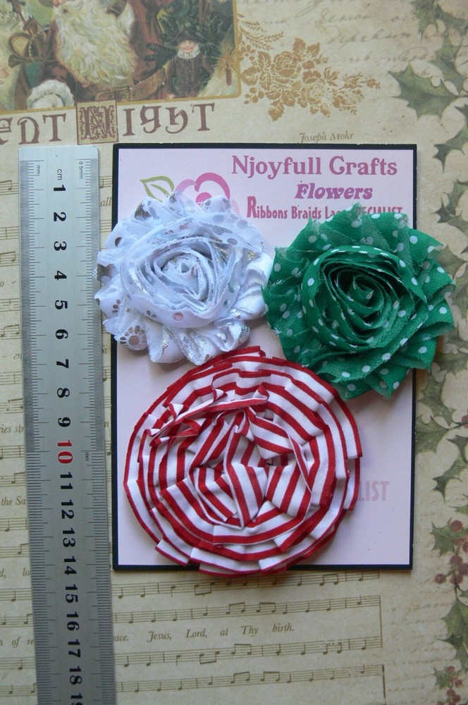 Christmas RED Stripe GREEN Spot WHITE & Silver Cotton 3Flower Mix 55-70mm NJC W1