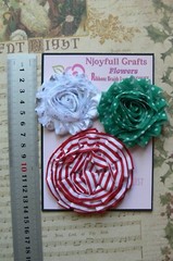 Christmas RED Stripe GREEN Spot WHITE & Silver Cotton 3Flower Mix 55-70mm NJC W1