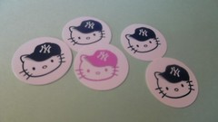 Pre Cut One Inch Bottle Cap Images! NEW YORK YANKEES HELLO KITTY Free Ship