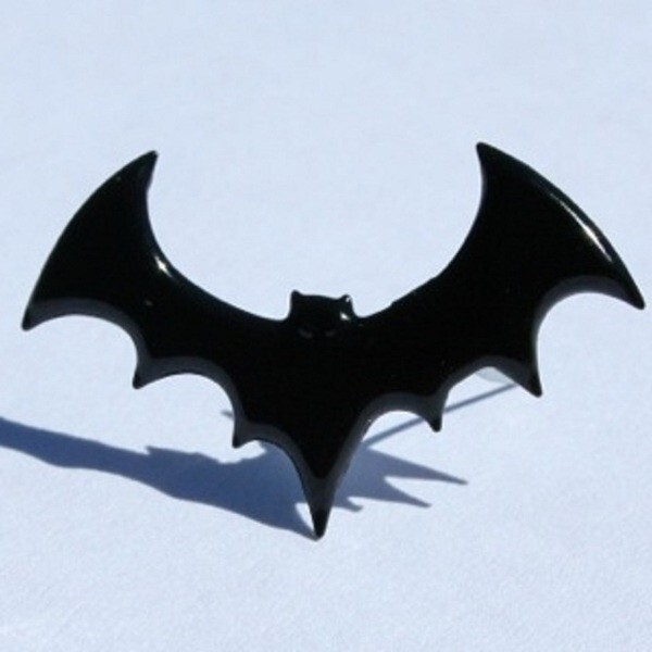 BAT SCRAPBOOKING DECORATIVE BRADS EYELET OUTLET 8 PCS HALOWEEN