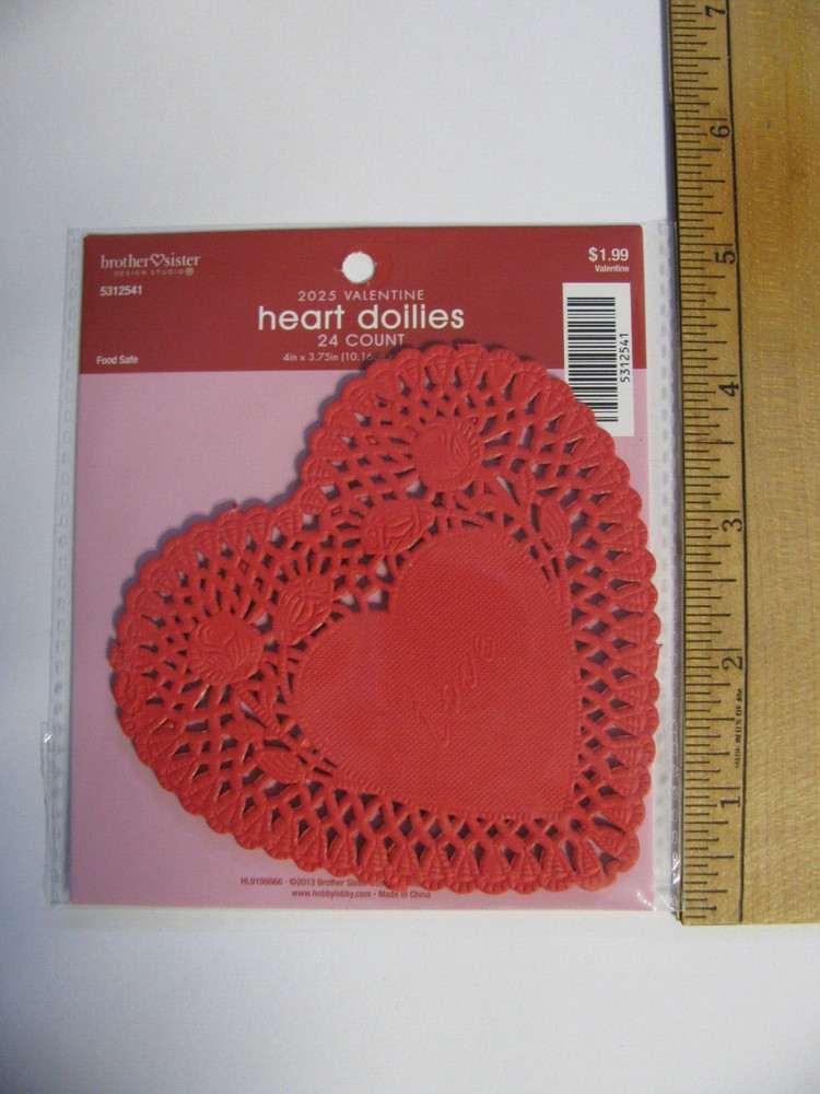 Brother Sister VALENTINE HEART DOILIES Red 4″ X 3.75″ 24 Pieces NIP