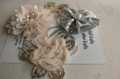 CREAM & SILVER Sequin Pearl Fabric Organza 3 Flower Mix 65-80mm K1 NJC