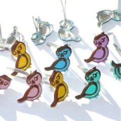 MINI BIRD SCRAPBOOKING DECORATIVE BRADS EYELET OUTLET 8 PCS 4 COLORS