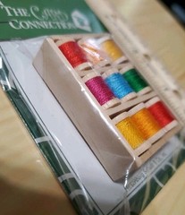 Vtg Card Connection 3D Accent Thread Spools Wood Shelf Miniature Sewing NOS