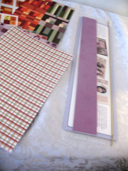 Lot Holly Days, Dazzle, quilted, flower buds strips.