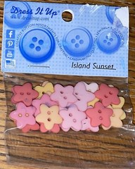 Dress it up Memory Mates- Island Sunset – Flower Button Scrapbook Embellishments