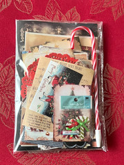 #23 NEW – VINTAGE JUNK JOURNAL 3D CHRISTMAS 60 pcs 3D KIT with Candy Cane Pen