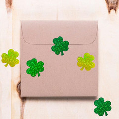 500 Pcs St Patrick’S Day Clover Stickers 1.5 Inch Green Self-Adhesive Decals