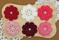 Crochet Flower Layered w/pearl Appique Cardmaking Crafts Scrapbook 6Pc Pink Red