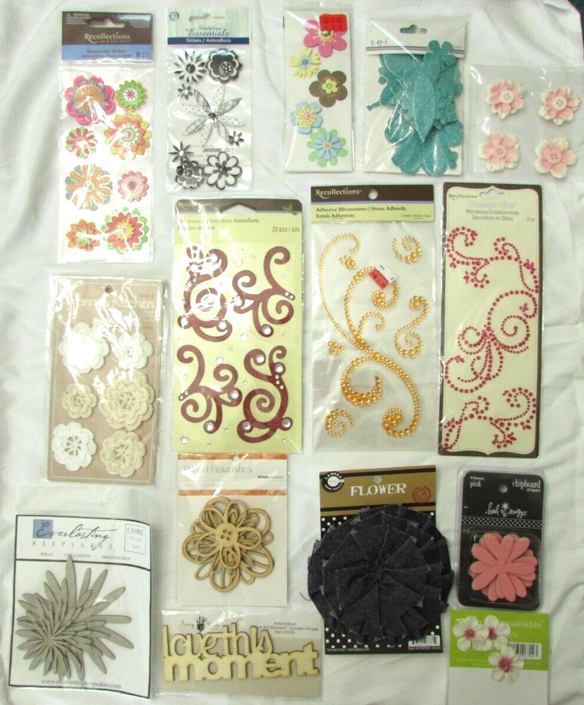 RECOLLECTIONS WOOD CRAFT FLOWERS & RHINESTONES 15 CT LOT NWT #14 CR32