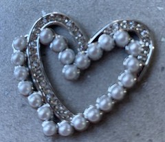 Craft embellshment Rhinestone and Pearl Bow or Heart Shape