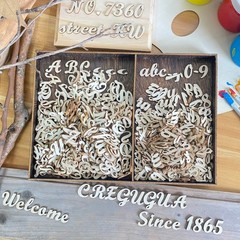 552 Pieces 0.75 Inch Mini Unfinished Wooden Letters 3/4 In, light wood color