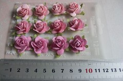 FAIRYDALE ROSES ORCHID PINK – 12 x 20-23mm with leaves =30-35mm PAPER Prima EALB