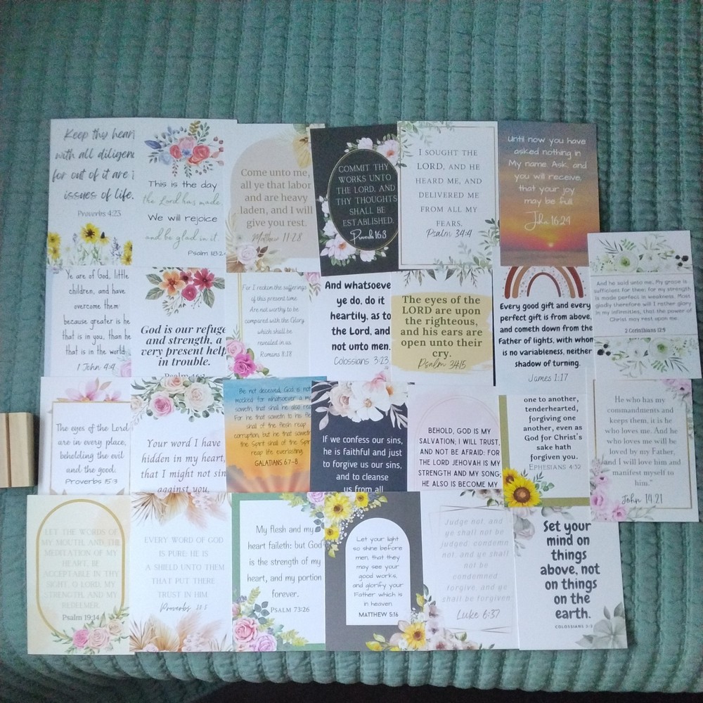 26 Scripture Cards w/ Wooden Stand Double-Sided Bible Verse Christian Gift idea