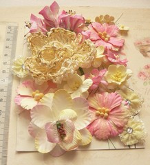 23 PINK & IVORY Paper Flower Pack 3 Styles 10-65cm Across Manor House VA4