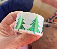 Christmas Tree Sticker Roll: Roll Of 500 Sparkly 1 Inch Christmas Tree Stickers