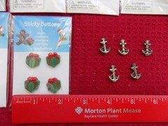 Scrapbooking/Crafting ~ 16 Sticky Buttons (Christmas +) & 5 Anchor Sew On