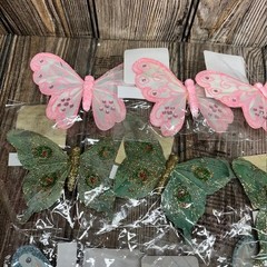 Lot of 31 – Butterfly Clips Craft Embellishments Scrapbook Wreaths