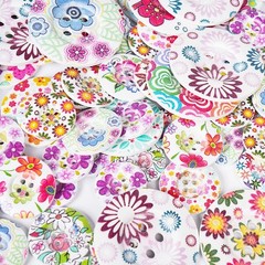 Chenkou Craft 40pcs 1″ (25mm) Round Flower Wood Buttons 4 Holes Craft Sewing …