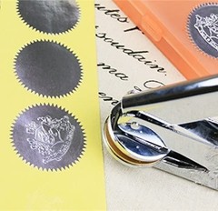 1000 Pack Metallic Gold Embossed Certificate Seals – Self-Adhesive Scallop Stick