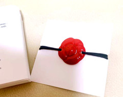 L’Eau Rouge Red Camellia Ceramic Diffuser bracelet with Fragance Mist Tester
