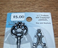 Li’l Davis Designs Li’l Trinkets and Treasures Key and Keyhole #LTT-3323